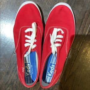 Keds. Red size 9.5. Brand new never worn.
